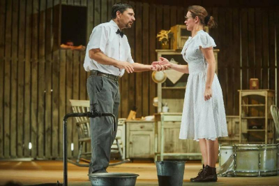 Бабродвиж в Новосибирске: спектакль «Продавец дождя», фестиваль языков и мастер-класс по фотографии